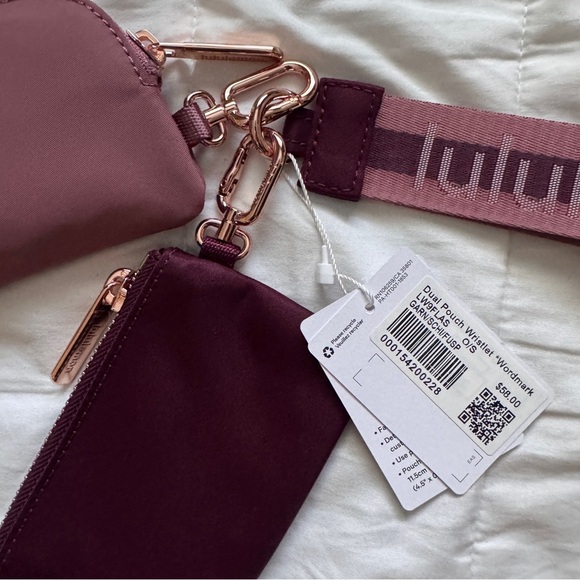 31 Lululemon Dual Pouch Wristlet Wordmark - Garnet Spiced Chai - Picture 8 of 8